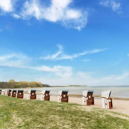 Дом отдыха Idyllisches Mit Ueberdachter Terrasse Циров
