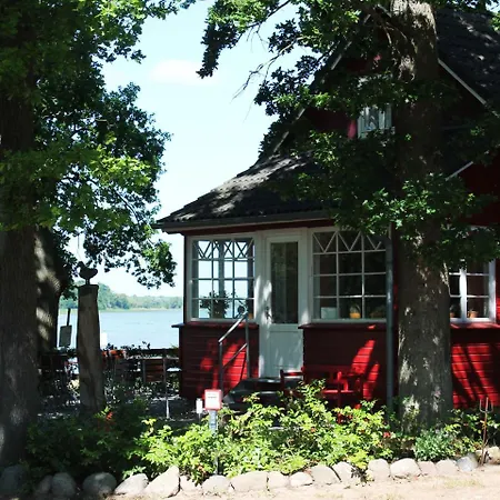Idyllic With Covered Terrace *